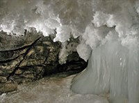 Кунгурская пещера (ледяные кристаллы)