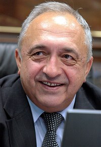 АКЧУРИН Ренат Сулейманович (апрель 2011 года)