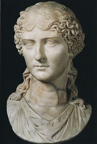 Агриппина Старшая (скульптурный портрет)