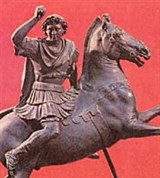 Александр Македонский (на коне)