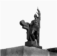 Арнарсон Ингольфр (статуя)