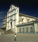 Гватемала (церковь в Санта-Круз-дель-Квиче)