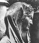 Готика («Мария». Фрагмент скульптурной группы)