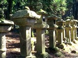 Нара (каменные фонари храма Касуга-тайся)