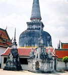 Таиланд (Ват Пхра Махатхат, ступа)