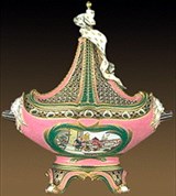 Фарфор («Розовый попурри» в стиле шинуазри для мадам де Помпадур. Работа Клода Дюплесси. 1760 год.)