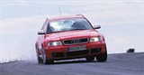 Audi RS4 в движении 1
