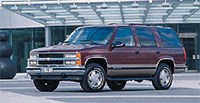 Chevrolet USA Tahoe вид спереди сбоку 2
