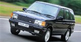 Land Rover Range Rover на дороге