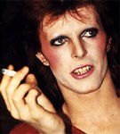 Боуи Дэвид (с сигаретой)