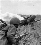 Брянский фронт (минометный расчет меняет позицию)