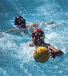 Водное поло (игрок с мячом)