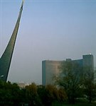 Выставка достижений народного хозяйства (Памятник первым покорителям космоса)