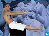 Движение кистей и стоп вверх вниз (облегченный вариант 1)