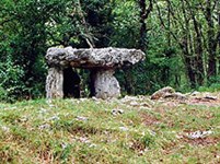 Дольмен (дольмен, Корсика. Франция)