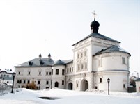 Киров (надвратная Никольская церковь)