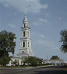 Коломна (ансамбль торговых рядов с колокольней)