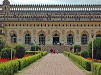 Лакхнау (Бара Имамбара, мавзолей)