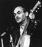 Окуджава Булат (с гитарой)