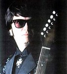 Орбисон Рой (с гитарой)