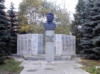 Оренбург (памятник Полбину)