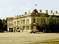 Углич (центральная площадь)