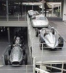 Штутгарт (музей Мерседес-Бенц)