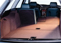 Audi A6 богажное отделение трансформированное на максимальный обьем