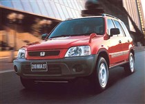 Honda CR-V вид спереди в движении