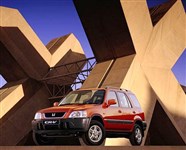 Honda CR-V вид спереди сбоку