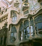 Гауди Антонио (фасад Каса Мила)