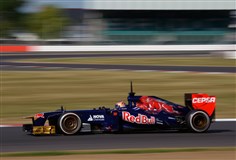 Даниил Квят (2013)