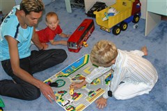 Нигматуллин Руслан Каримович с сыновьями (2006)