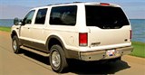 Ford USA Excursion вид сзади в движении