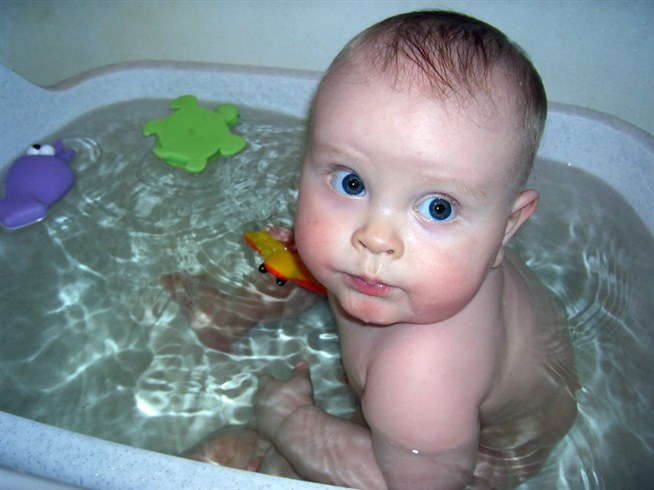 Фотосессия грудничков 7 месяцев. Фото ребенка 7 лет. 7 месяцев малышу. Дитя 7. 7 месяцев девочке.