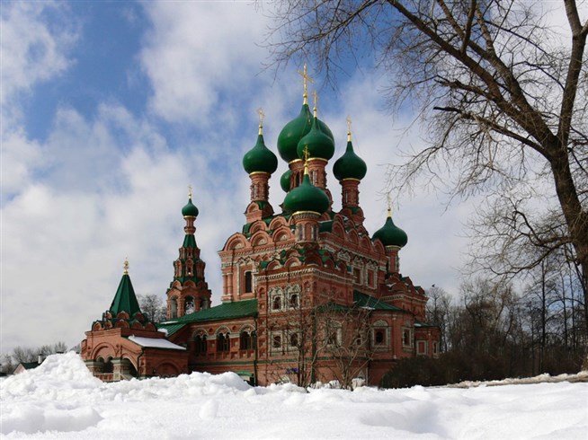 Храм в Останкино ночью