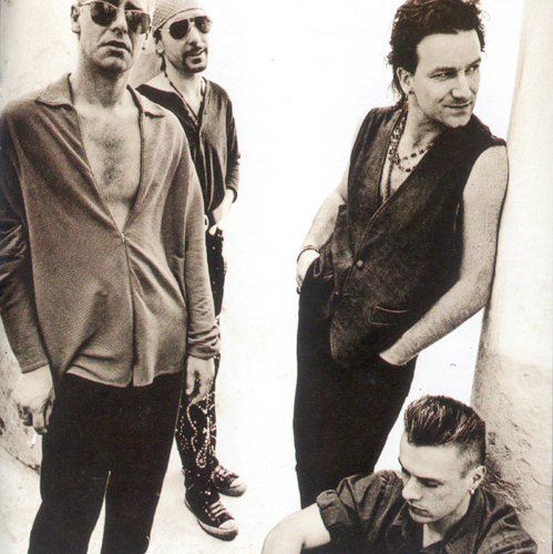 Группа ю д. U2 участники группы. Группа u2 1985. U2 "Achtung Baby". Brian Eno and u2.