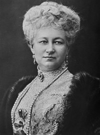 АВГУСТА Виктория (фотопортрет)