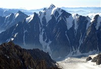 АДАЙХОХ (вид на вершину)