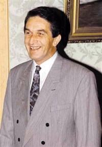 АРДЗИНБА Владислав Григорьевич (портрет)