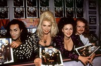 АРМИ ОФ ЛАВЕРЗ (группа)