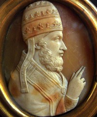 Адриан IV (камея)