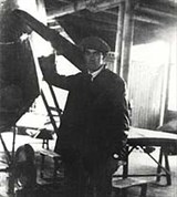 Александров Владимир Леонтьевич (у самолета АК-1)