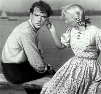 БОЛЬШАЯ СЕМЬЯ (А. Баталов, И. Арепиня)