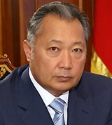 Бакиев Курманбек Салиевич (в рабочем кабинете)