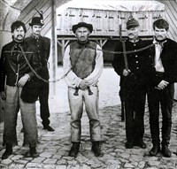 Без надежды (арестованные повстанцы)