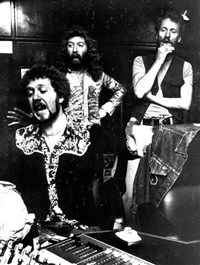 Бейкер Гурвиц Арми (запись первого альбома)