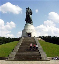 Берлин (Трептов-парк)