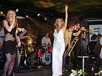 Блестящие (на концерте)