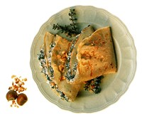 Блинчики с фундуком и шпинатом